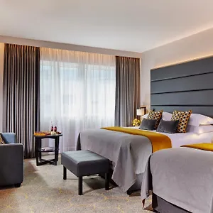 Mespil 4*, Dublin Irlanda