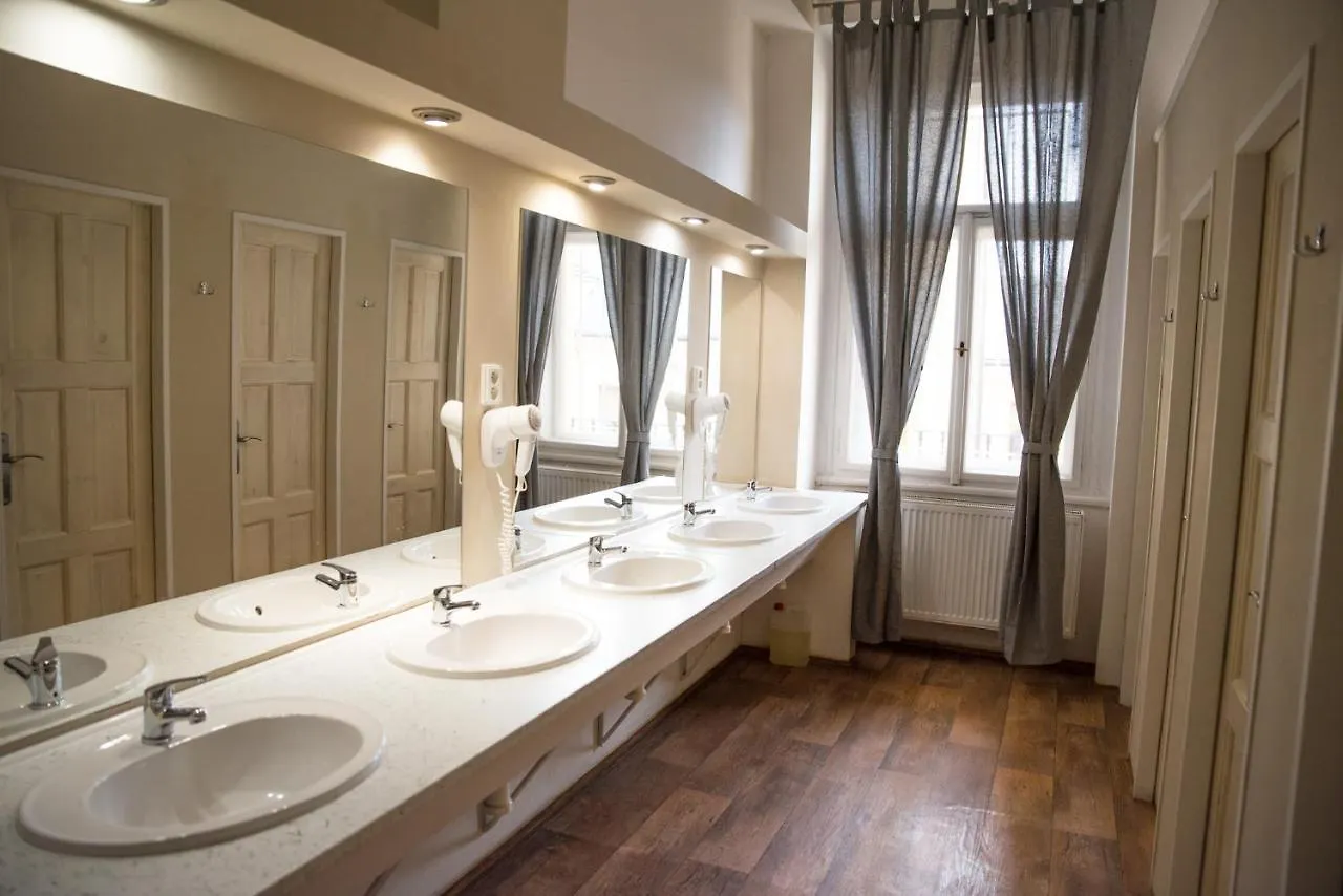Hostel Onefam Old Town Praha
